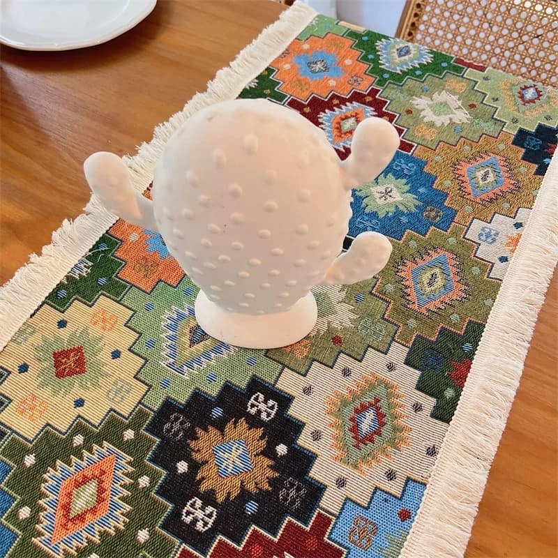 Bordløber i bomuld/polyester med geometrisk boho-mønster