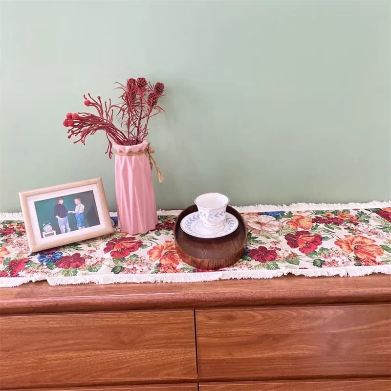 Country Style Bordløber Bomuldsblanding Blomstermotiv